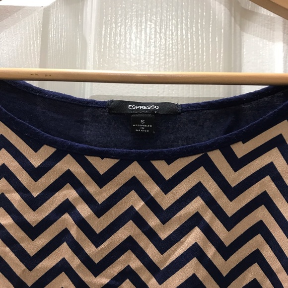 Patterned blouse - Picture 2 of 3